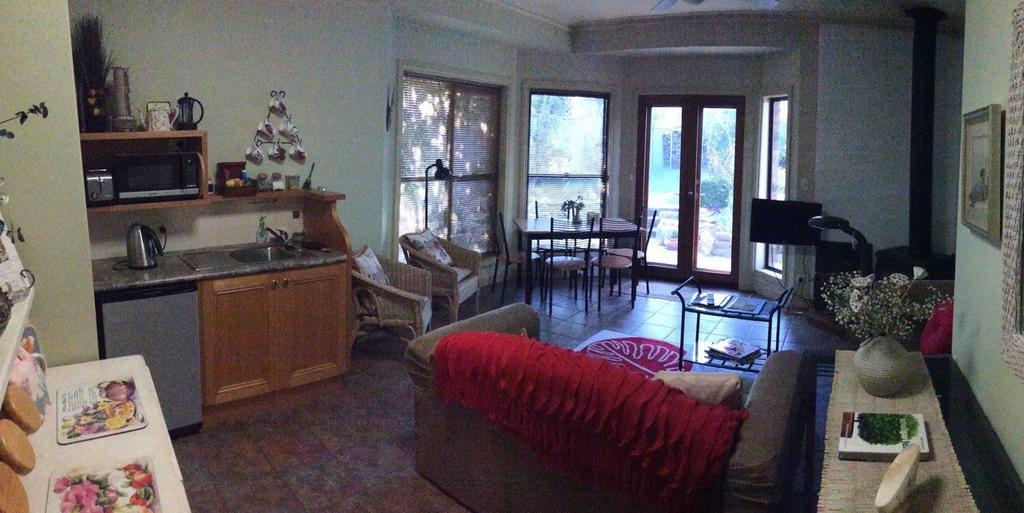 Beechworth Gorge Walk Guest House Room photo